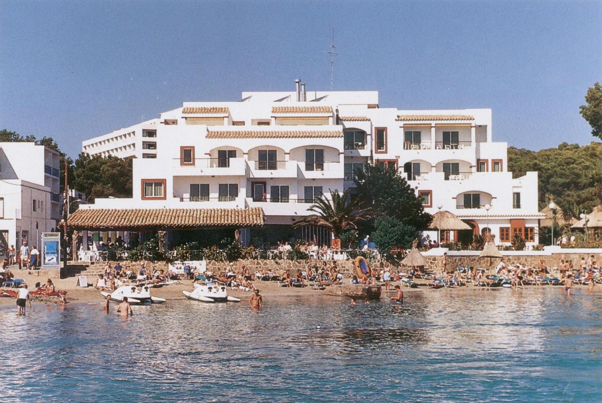 Apartamentos Playa Es Cana Exteriör bild